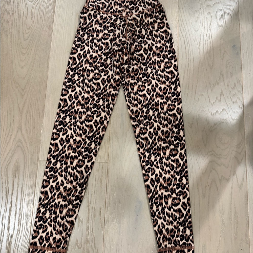 OFFLINE Aerie Real Me High Waisted Crossover Legging Leopard Print XS Short - Picture 3 of 5